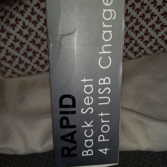 NEW IN BOX RAPID Back Seat 4 Port USB Charger - Picture 3 of 5